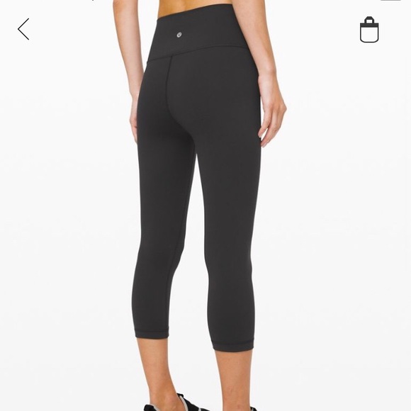 lululemon athletica Pants - Lululemon wunder under crop full on luon 2…
